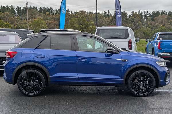 2025 Volkswagen T-Roc 140TSI R-Line D11