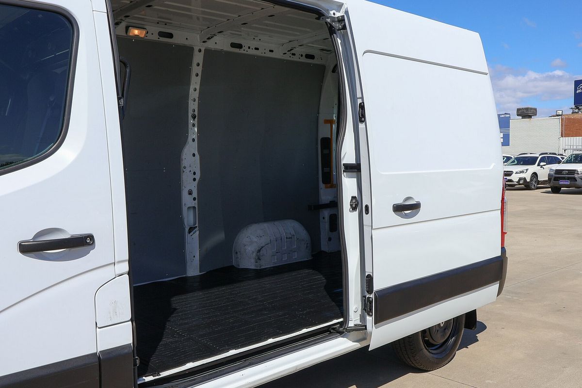 2020 Renault Master Pro 110kW X62 Phase 2 MWB Mid Roof