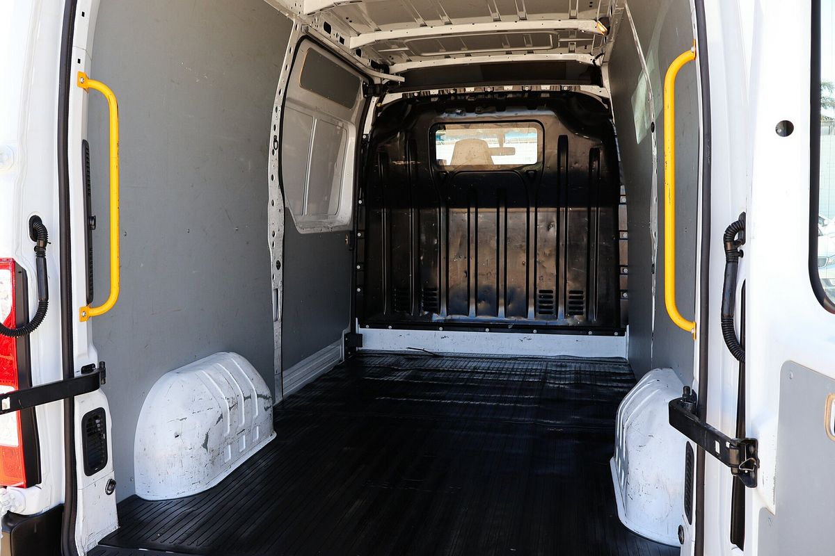 2020 Renault Master Pro 110kW X62 Phase 2 MWB Mid Roof