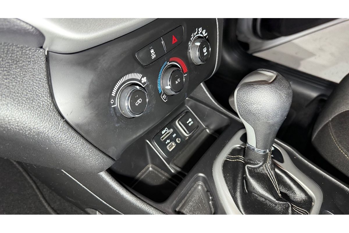 2017 Jeep Cherokee Sport KL