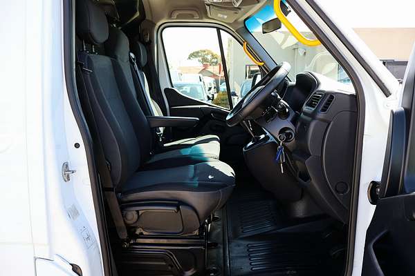 2020 Renault Master Pro 110kW X62 Phase 2 MWB Mid Roof