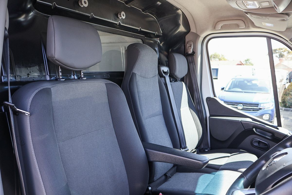 2020 Renault Master Pro 110kW X62 Phase 2 MWB Mid Roof