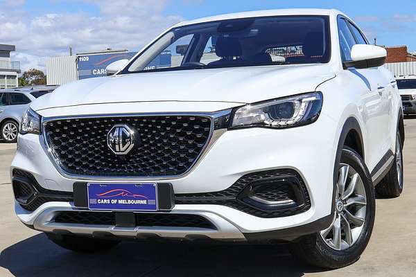 2022 MG HS Core SAS23