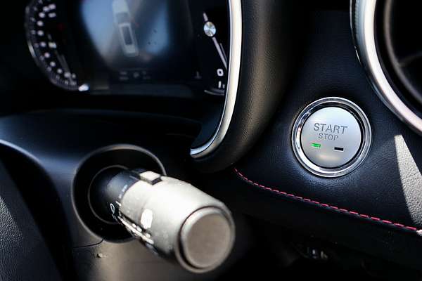 2022 MG HS Core SAS23