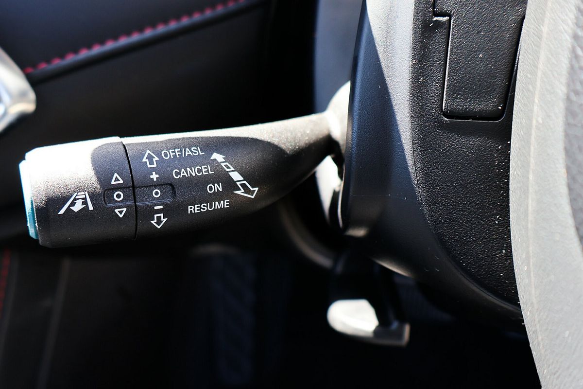 2022 MG HS Core SAS23