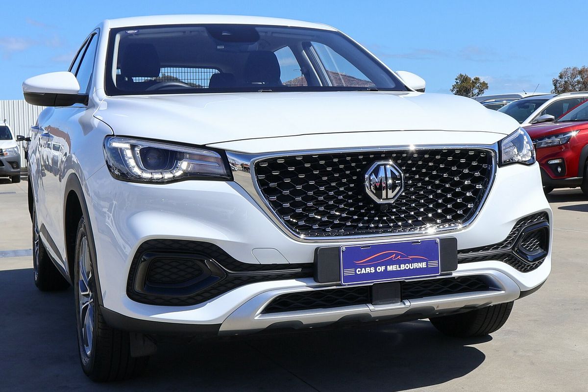 2022 MG HS Core SAS23