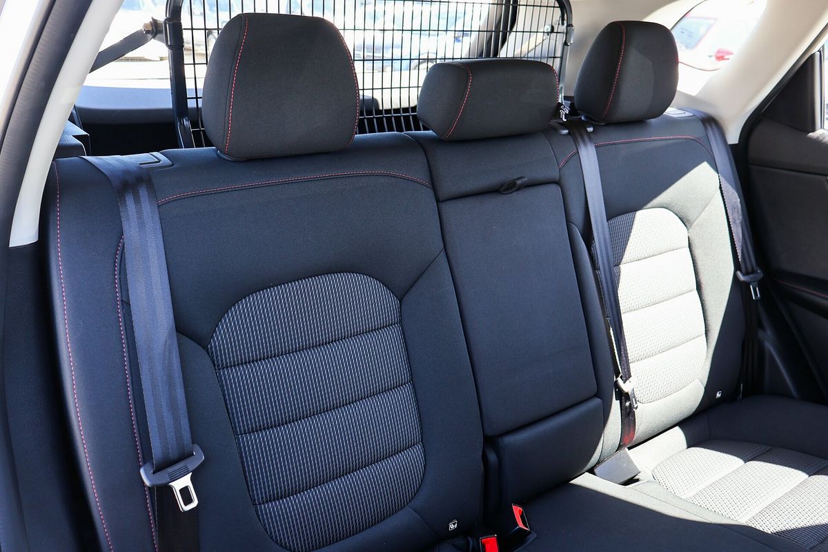 2022 MG HS Core SAS23