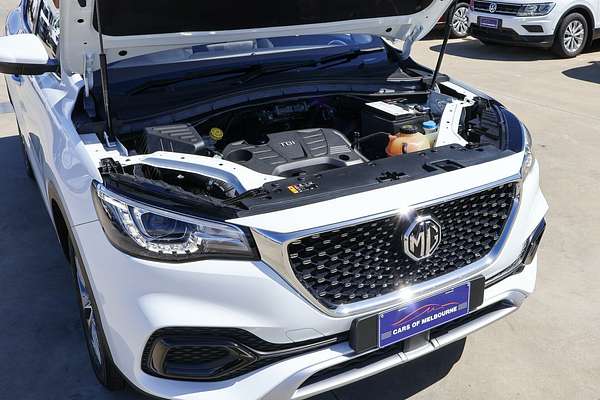 2022 MG HS Core SAS23