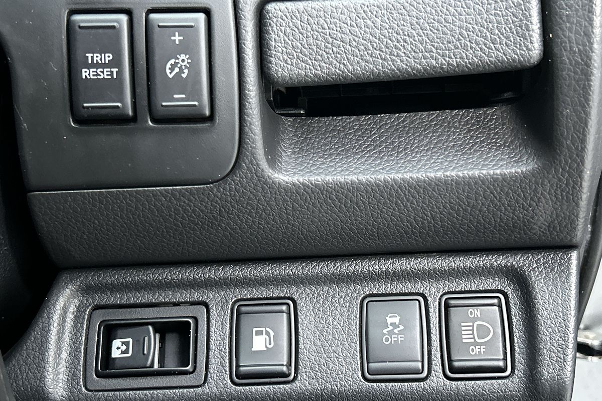 2019 Nissan Navara ST D23 Series 4 4X4