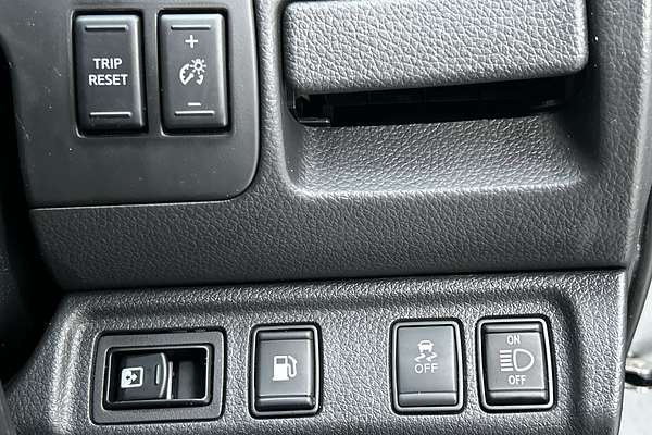 2019 Nissan Navara ST D23 Series 4 4X4