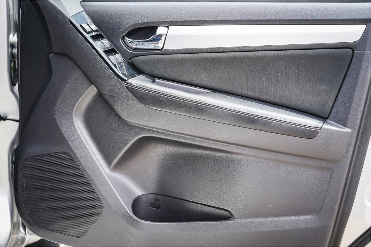 2018 Isuzu MU-X LS-M