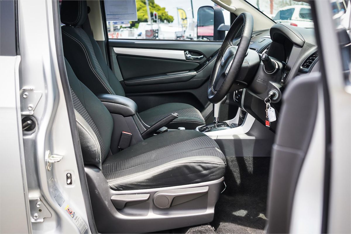 2018 Isuzu MU-X LS-M