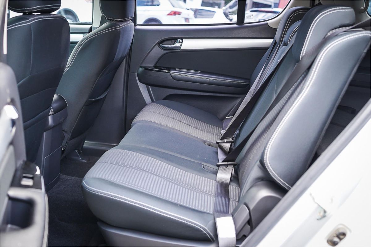 2018 Isuzu MU-X LS-M