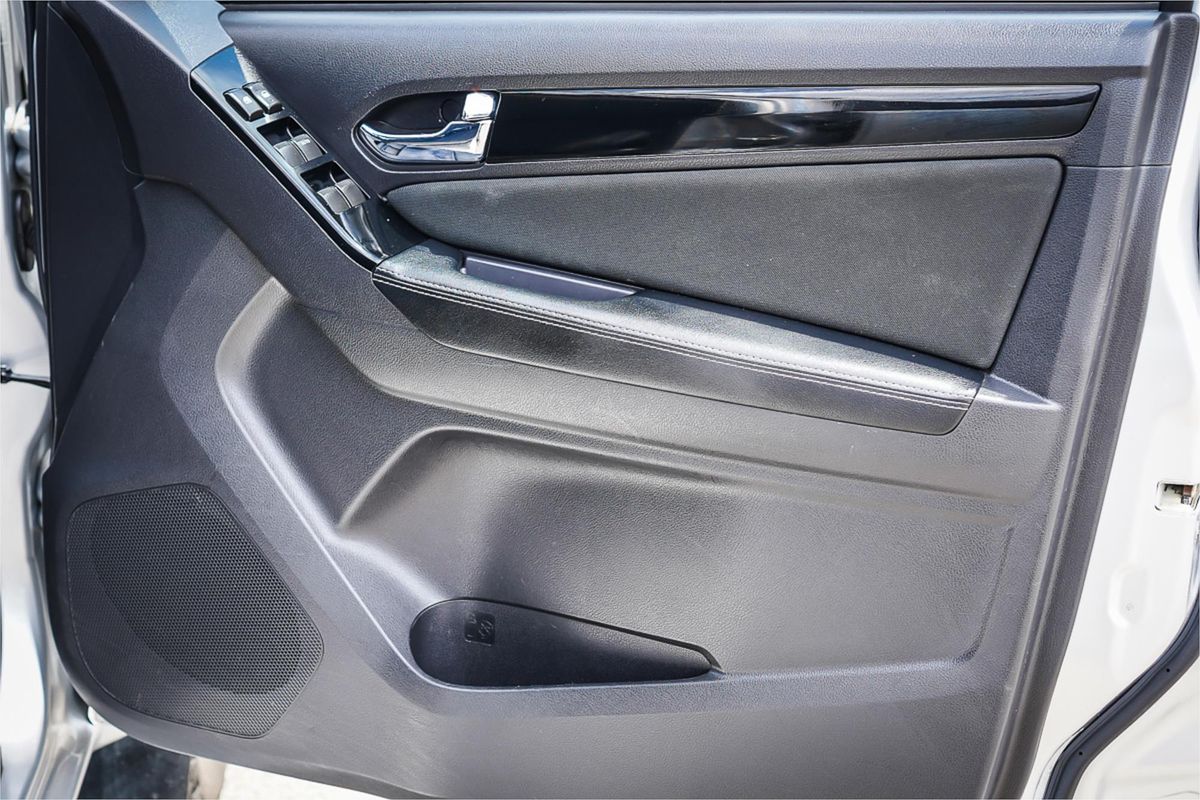 2019 Isuzu MU-X LS-M