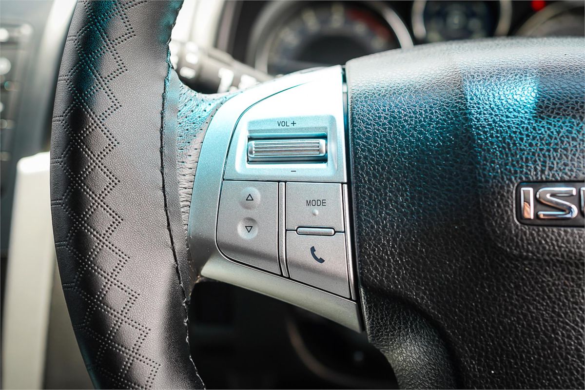 2019 Isuzu MU-X LS-M