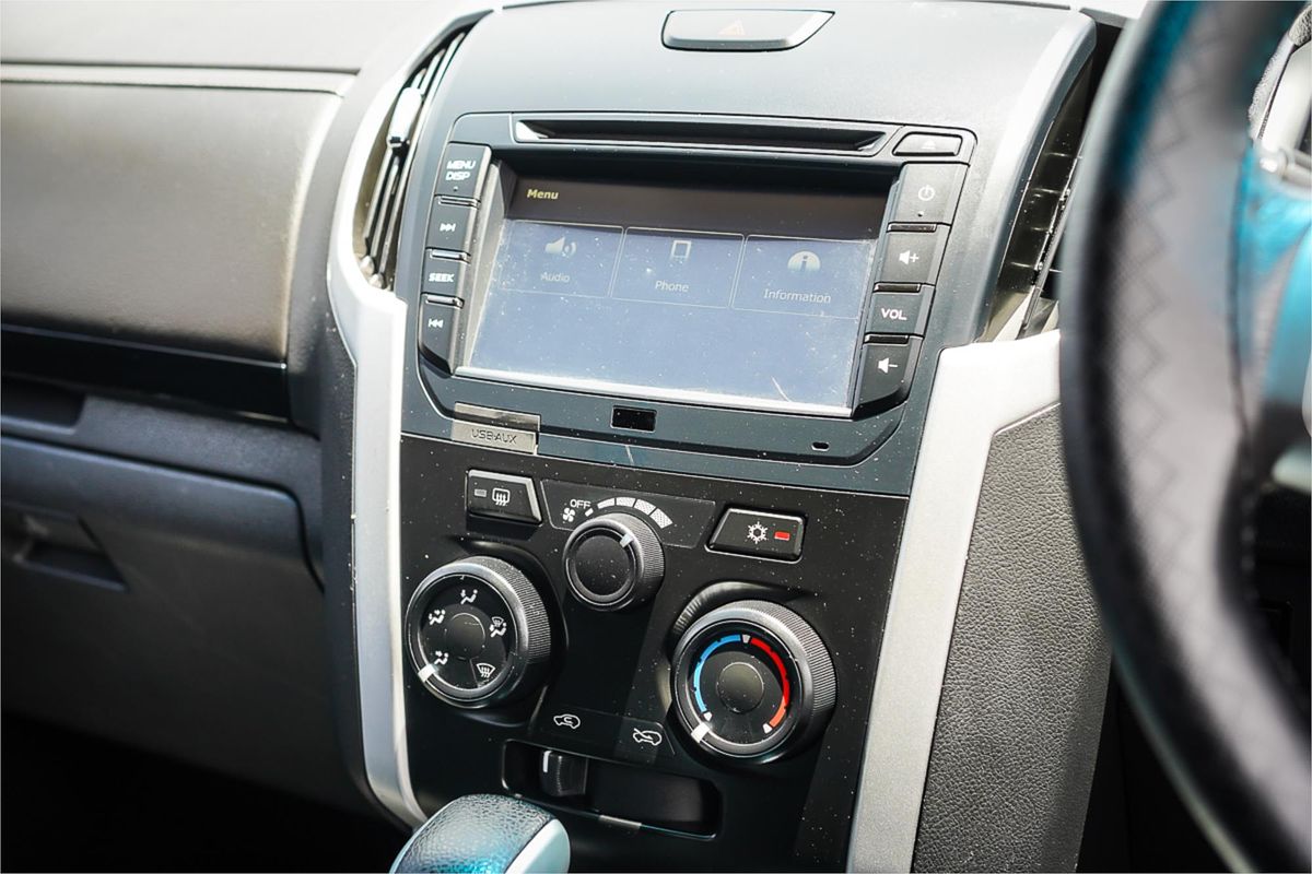 2019 Isuzu MU-X LS-M