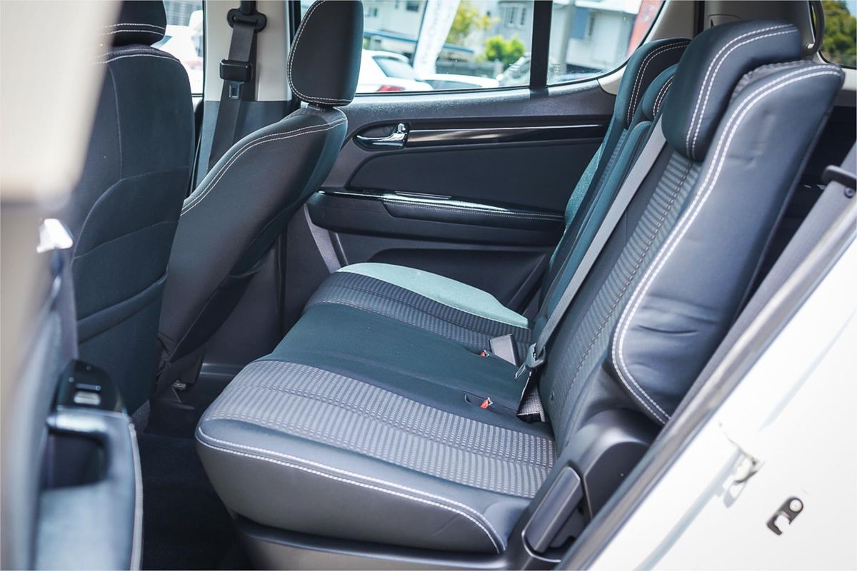 2019 Isuzu MU-X LS-M