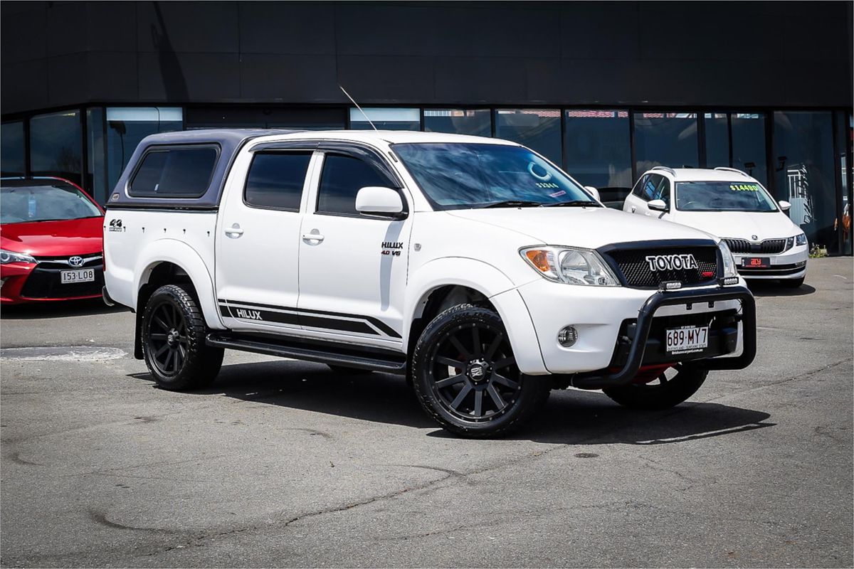 2005 Toyota Hilux SR5 GGN25R 4X4