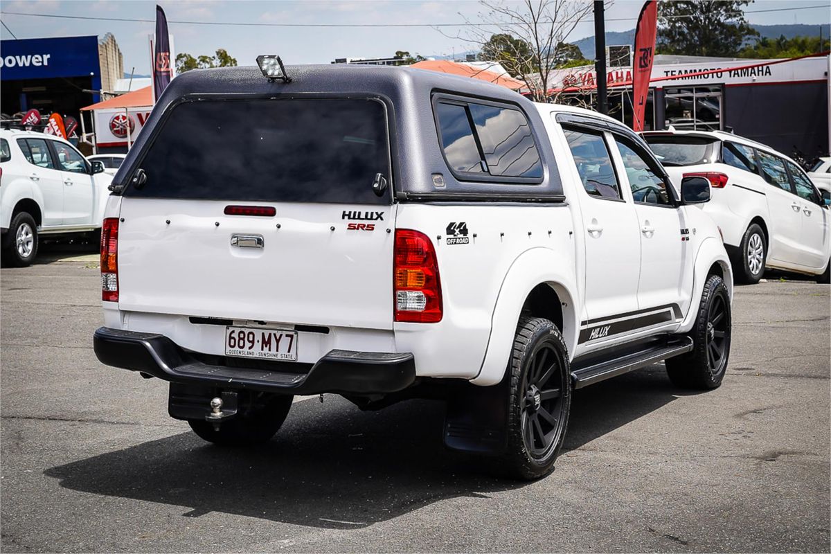 2005 Toyota Hilux SR5 GGN25R 4X4