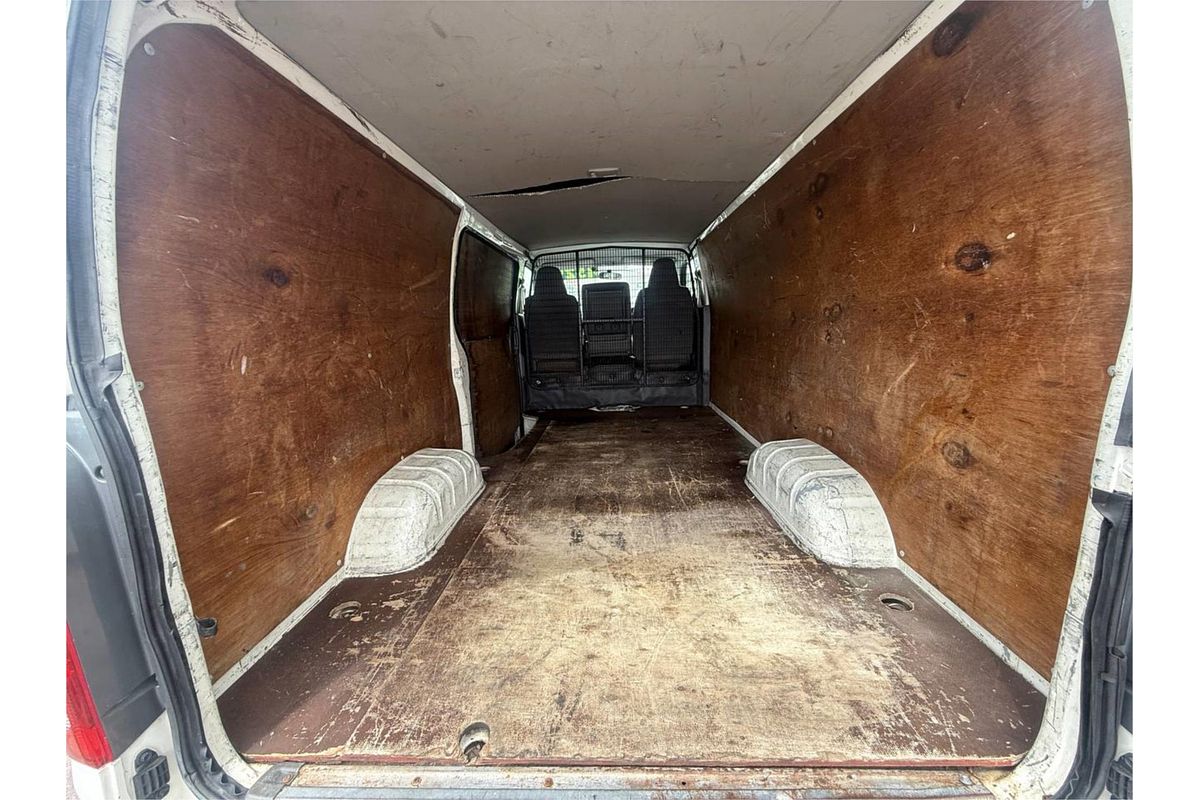 2008 Toyota Hiace TRH201R LWB