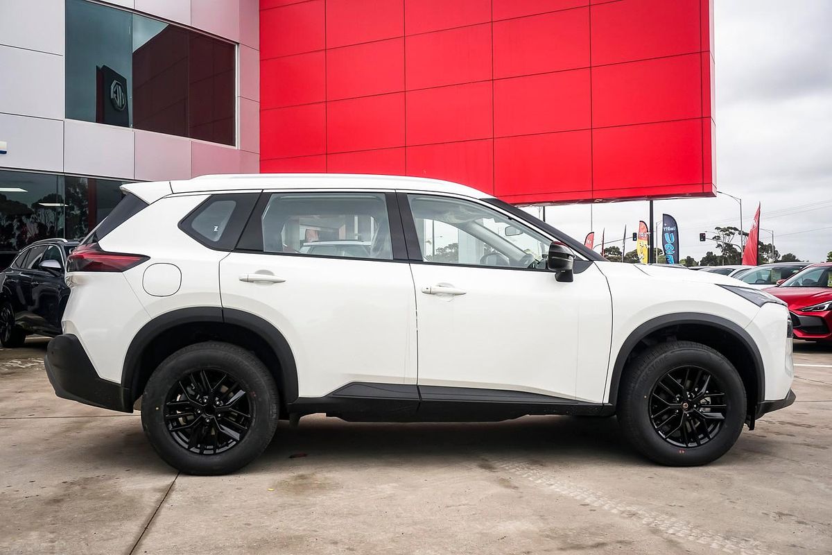 2025 Nissan X-TRAIL ST T33