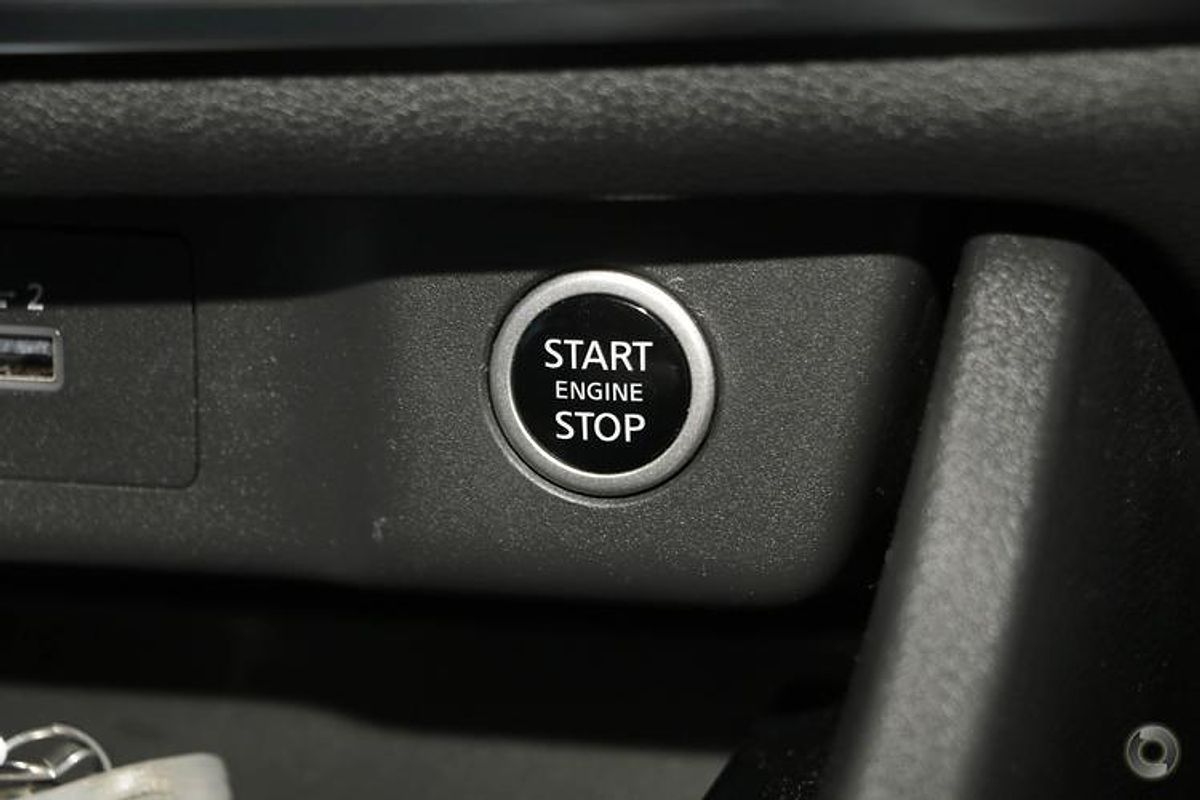 2025 Nissan X-TRAIL ST T33