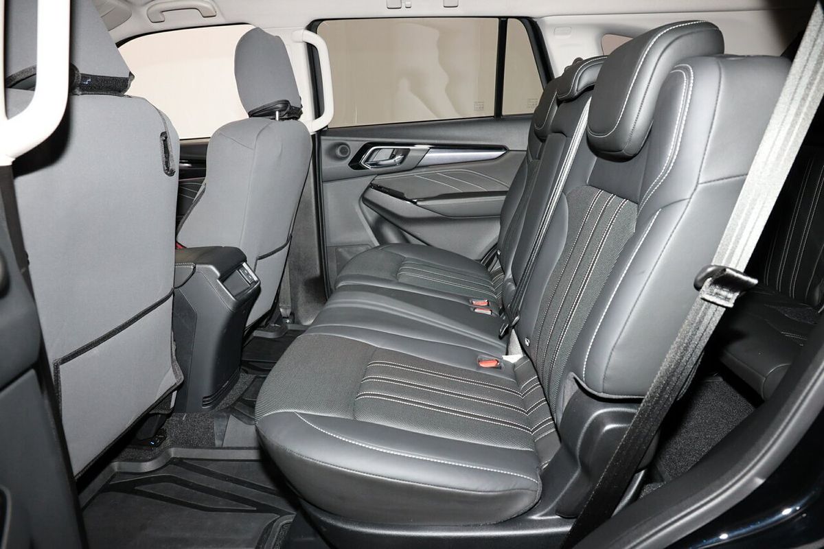 2024 Isuzu MU-X LS-T