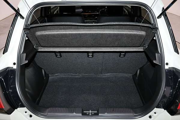 2025 Suzuki Swift Hybrid GLX UZ