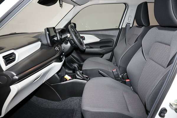 2025 Suzuki Swift Hybrid GLX UZ