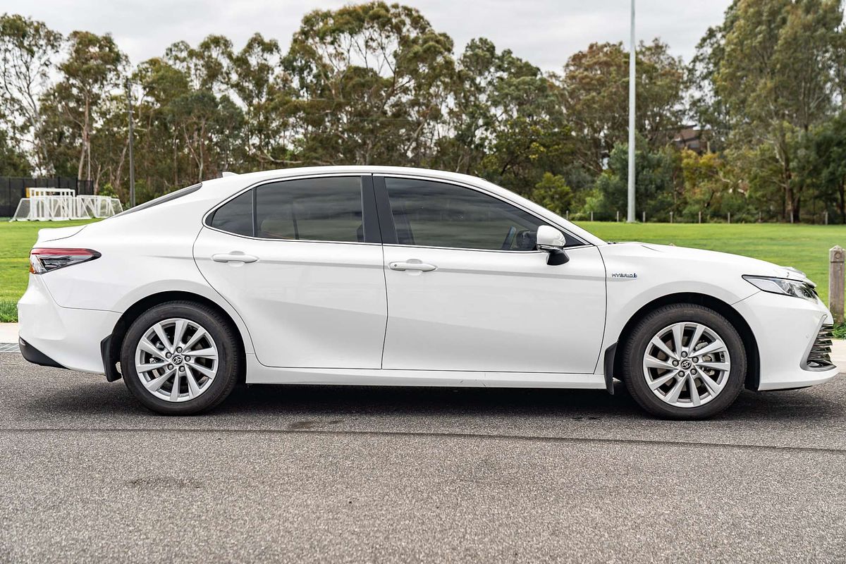 2021 Toyota Camry Ascent AXVH70R