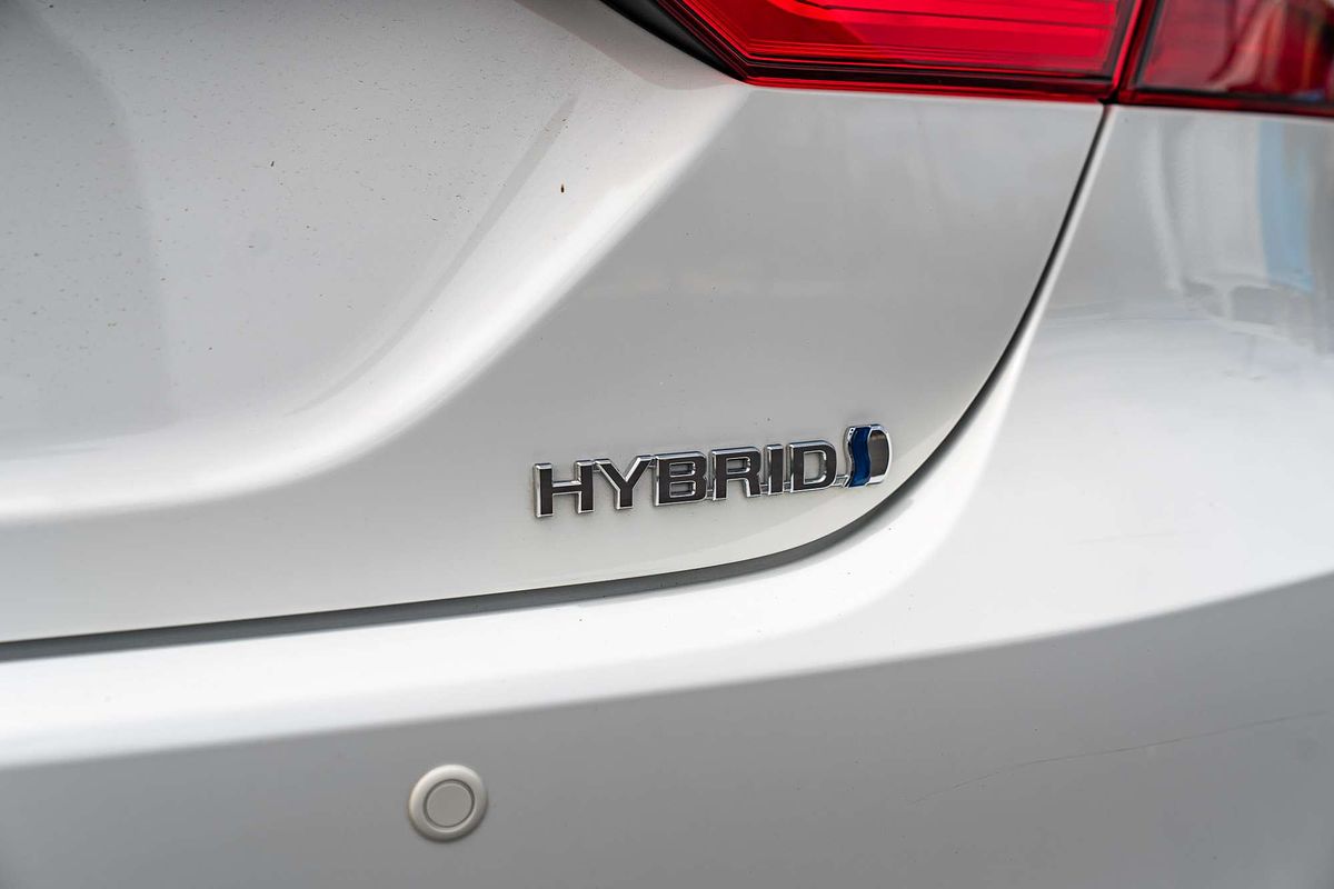 2021 Toyota Camry Ascent AXVH70R