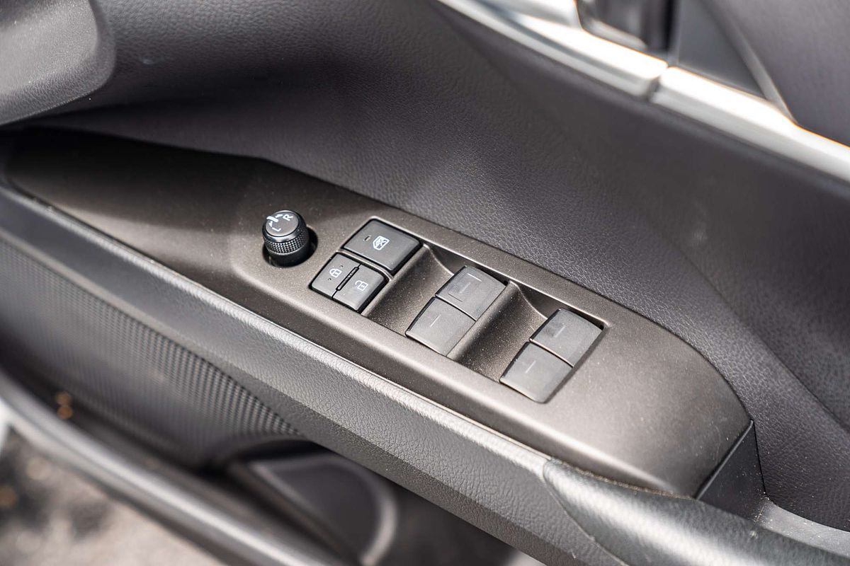 2021 Toyota Camry Ascent AXVH70R