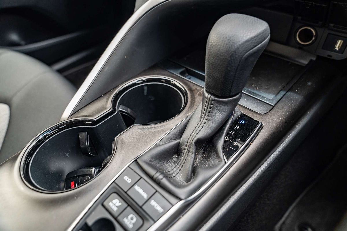 2021 Toyota Camry Ascent AXVH70R