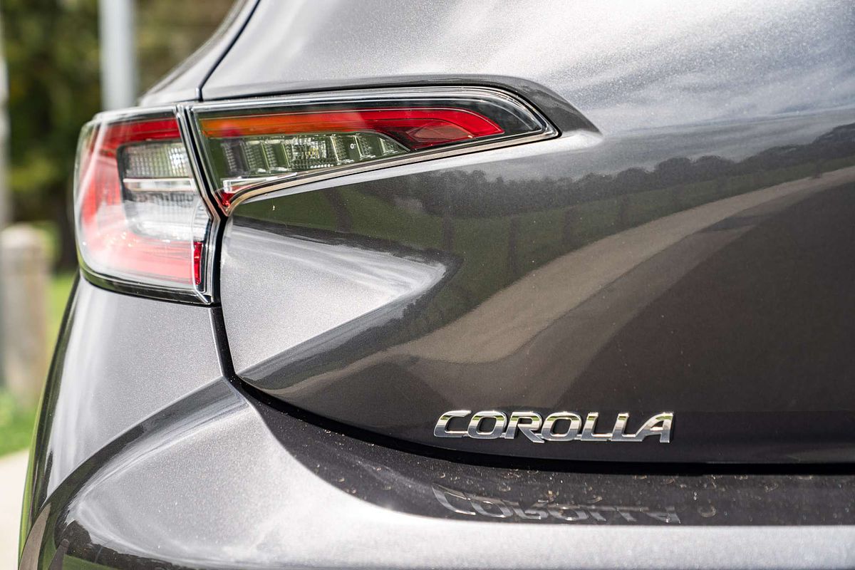 2022 Toyota Corolla Ascent Sport Hybrid ZWE211R