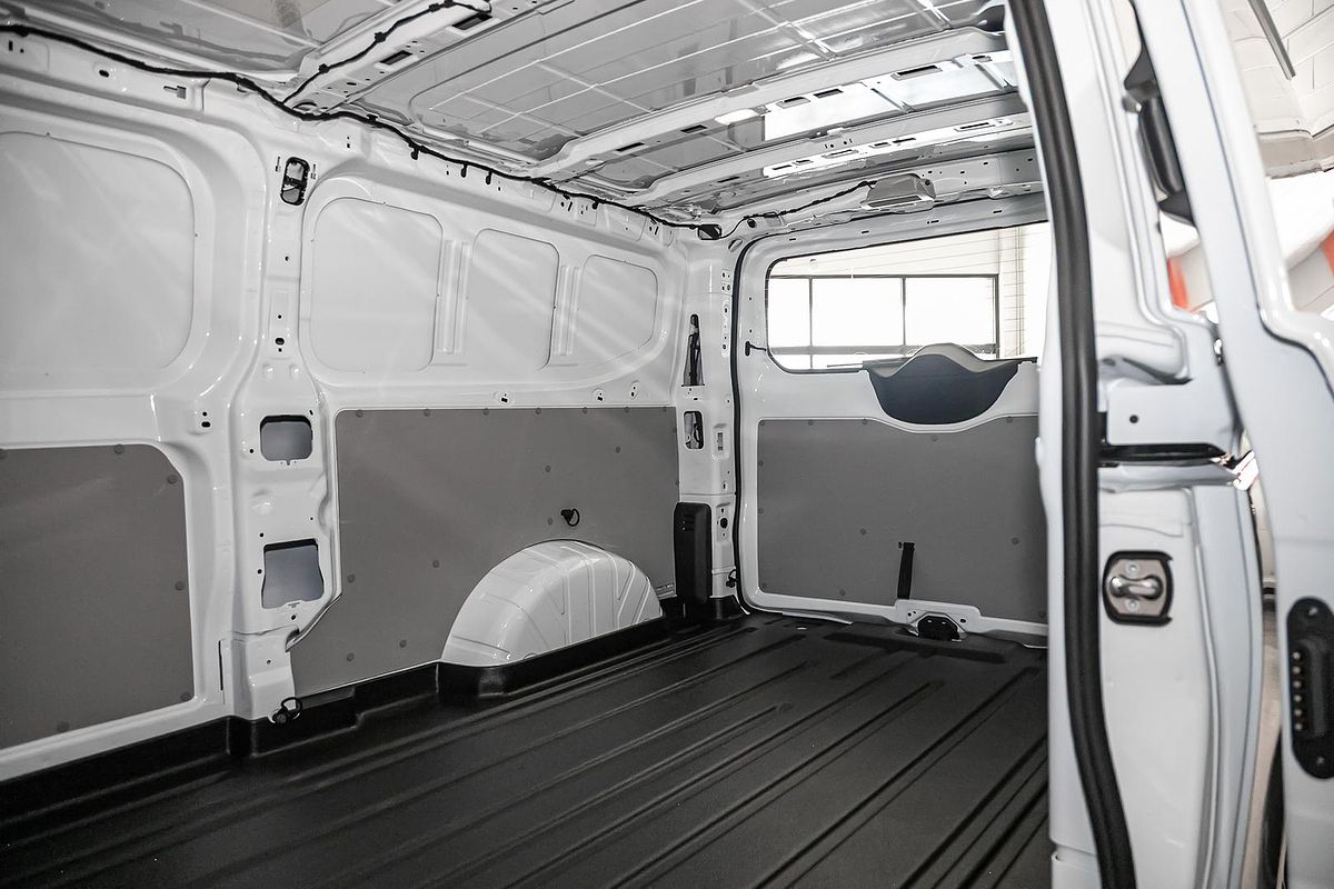 2025 Volkswagen Transporter TDI 125kW NSN LWB Low Roof