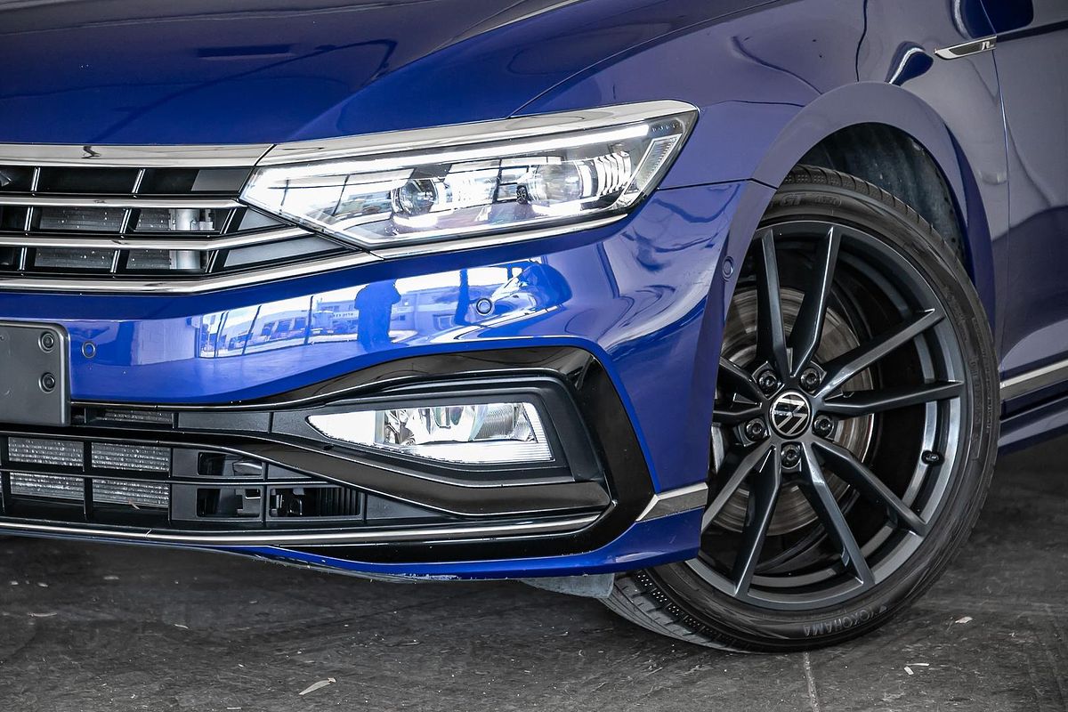 2023 Volkswagen Passat 206TSI R-Line B8