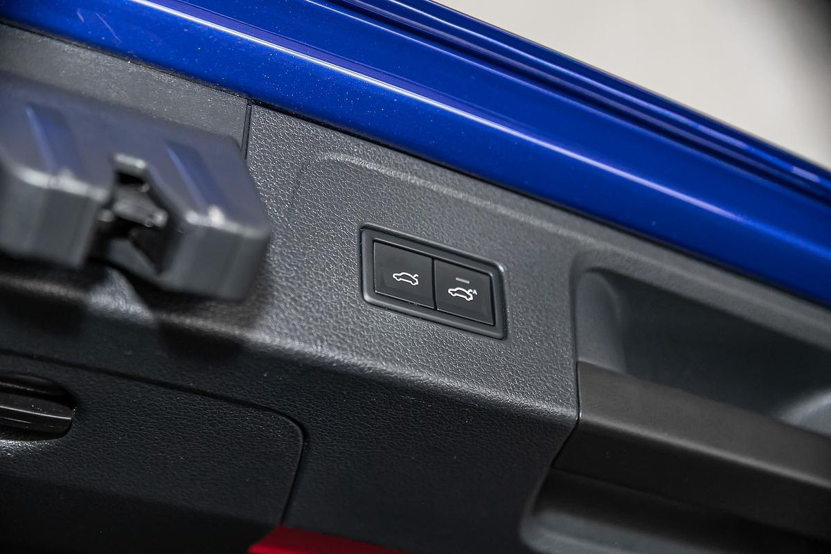 2023 Volkswagen Passat 206TSI R-Line B8