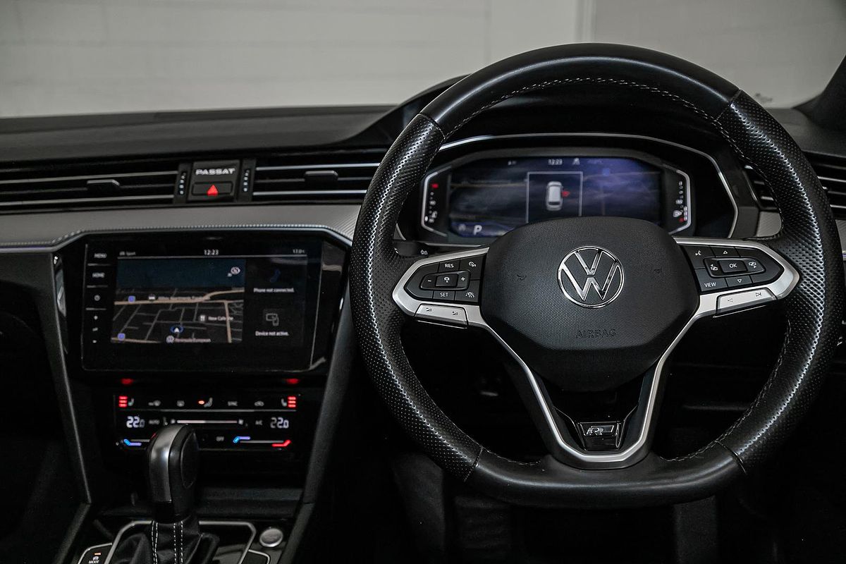 2023 Volkswagen Passat 206TSI R-Line B8