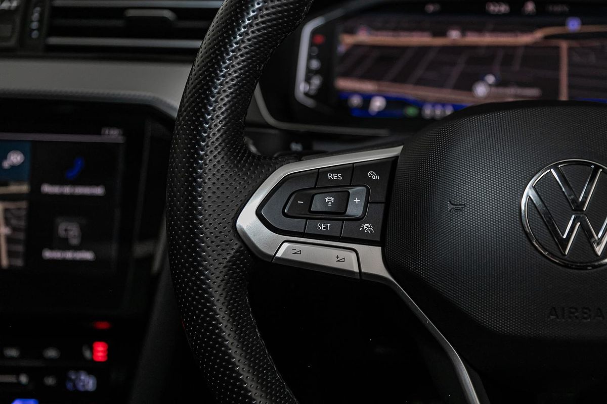 2023 Volkswagen Passat 206TSI R-Line B8