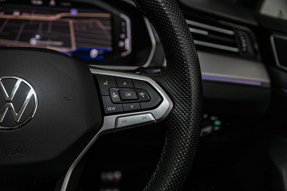 2023 Volkswagen Passat 206TSI R-Line B8