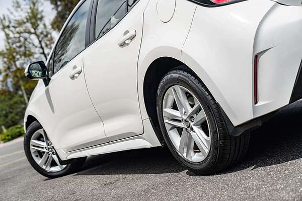 2018 Toyota Corolla Ascent Sport MZEA12R