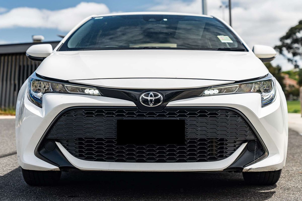 2018 Toyota Corolla Ascent Sport MZEA12R