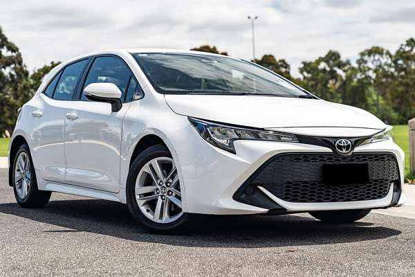 2018 Toyota Corolla Ascent Sport MZEA12R