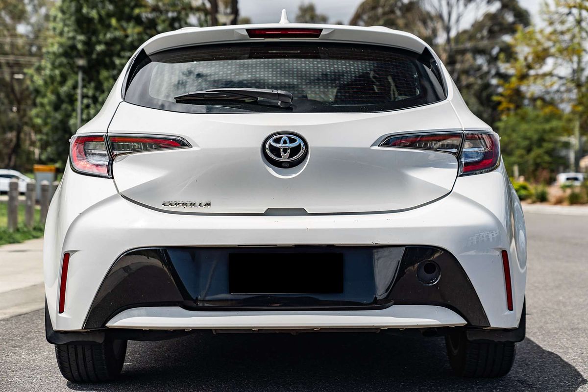 2018 Toyota Corolla Ascent Sport MZEA12R