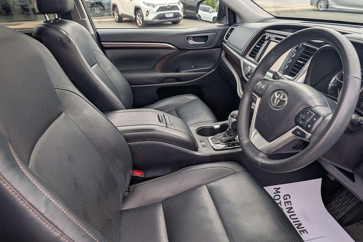 2015 Toyota Kluger Grande GSU50R