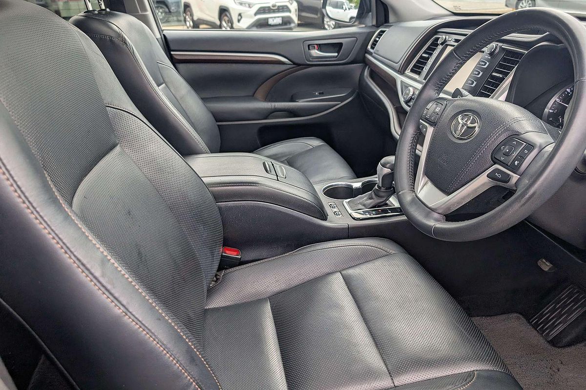 2015 Toyota Kluger Grande GSU50R