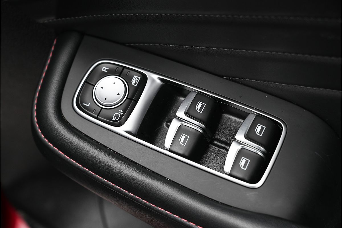 2021 MG HS Essence SAS23