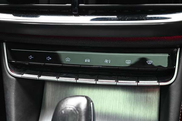 2021 MG HS Essence SAS23