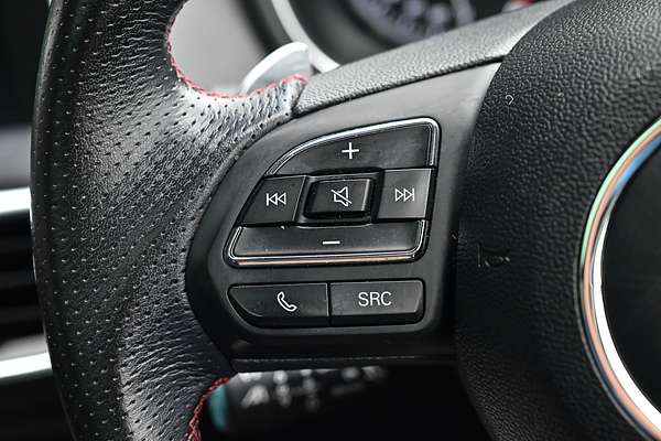 2021 MG HS Essence SAS23