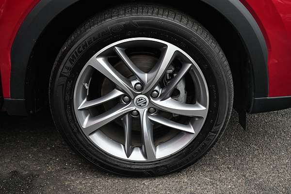 2021 MG HS Essence SAS23